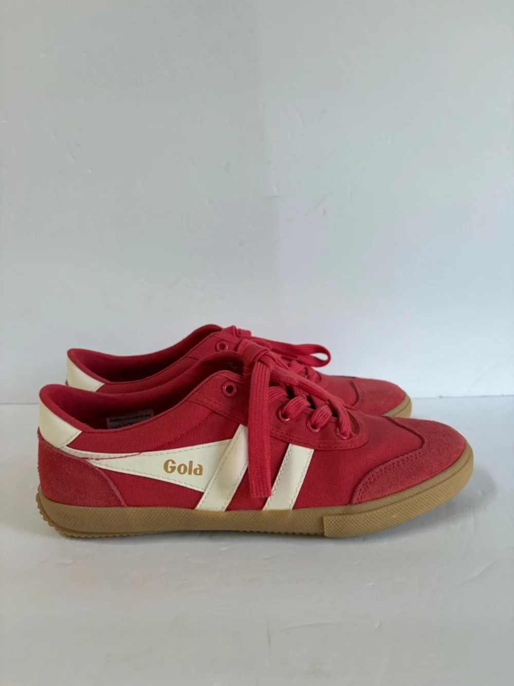 NWT Gola Badminton Court Sneakers Size 8 Women’s